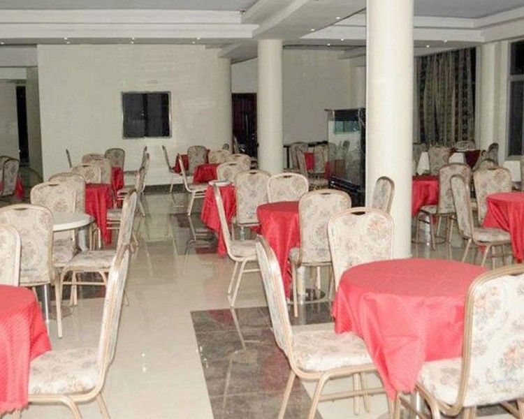 Grand Global Hotel Kampala Luaran gambar