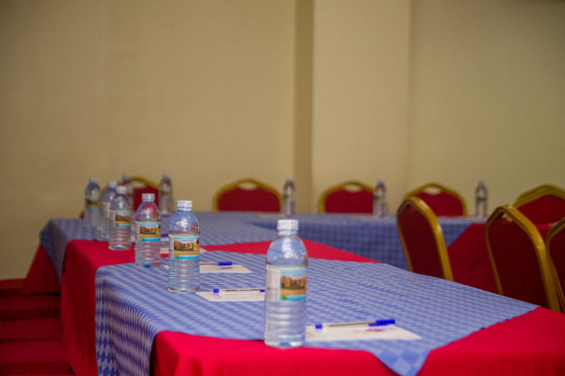 Grand Global Hotel Kampala Luaran gambar