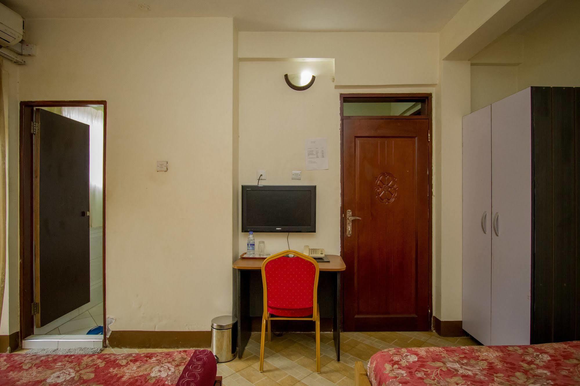 Grand Global Hotel Kampala Luaran gambar