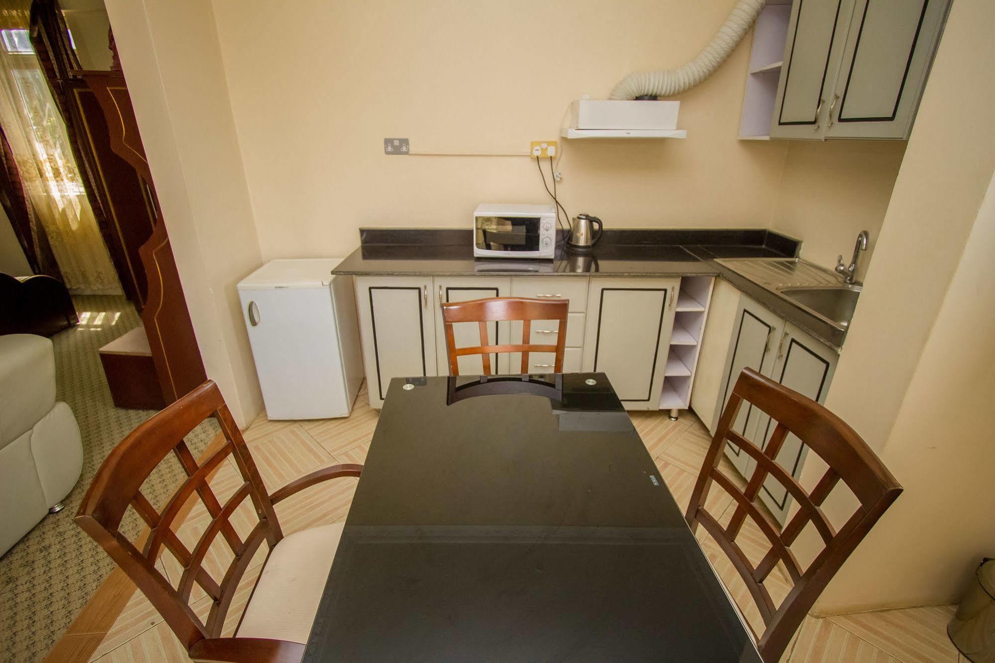 Grand Global Hotel Kampala Luaran gambar