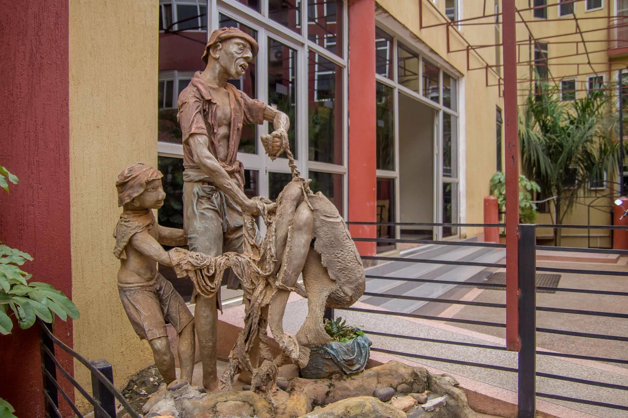 Grand Global Hotel Kampala Luaran gambar