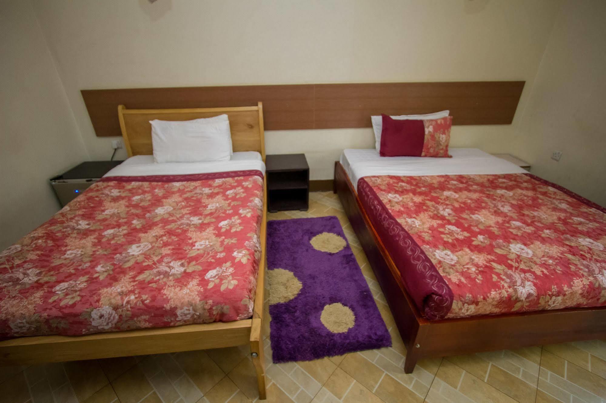Grand Global Hotel Kampala Luaran gambar