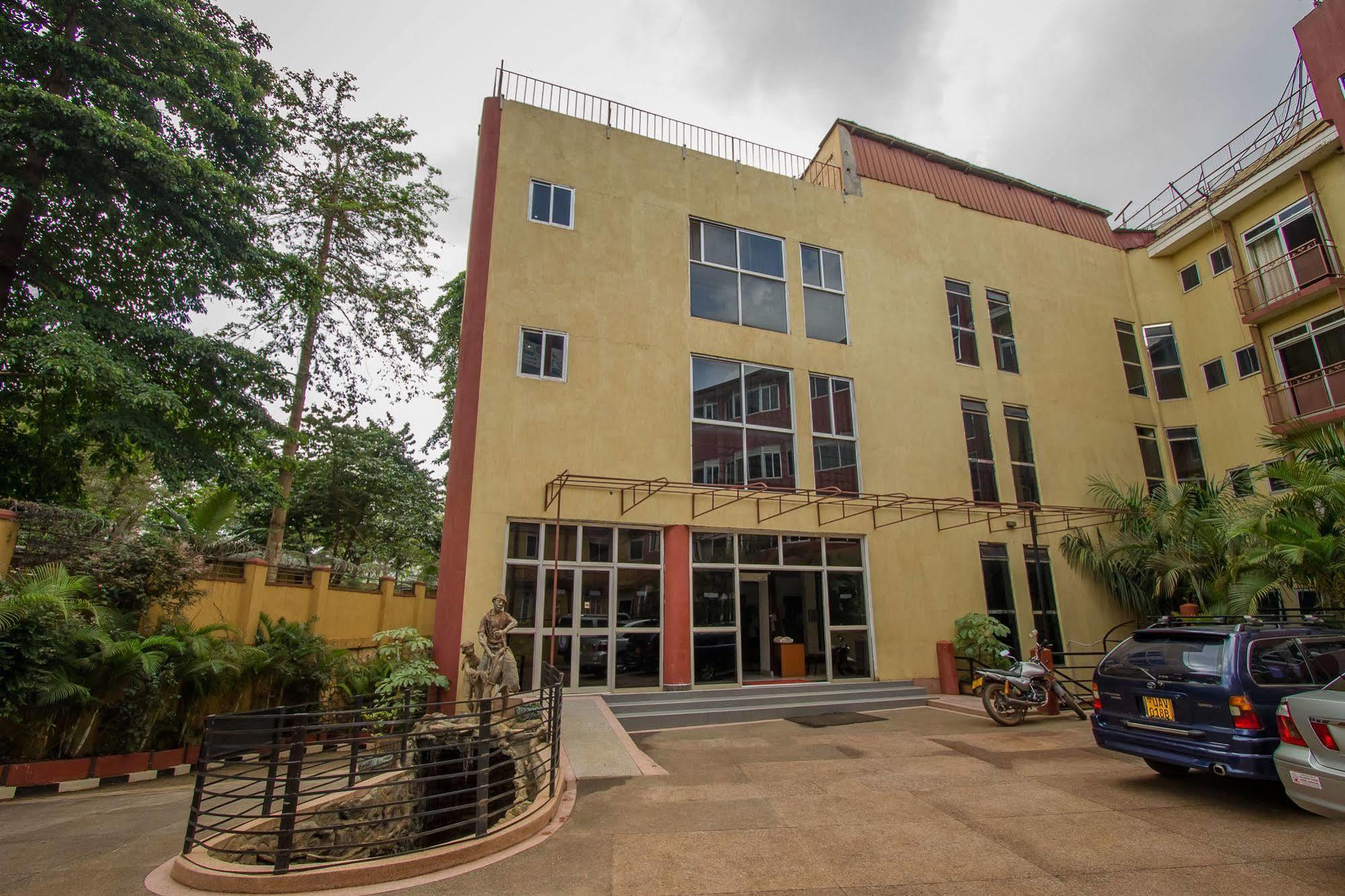 Grand Global Hotel Kampala Luaran gambar
